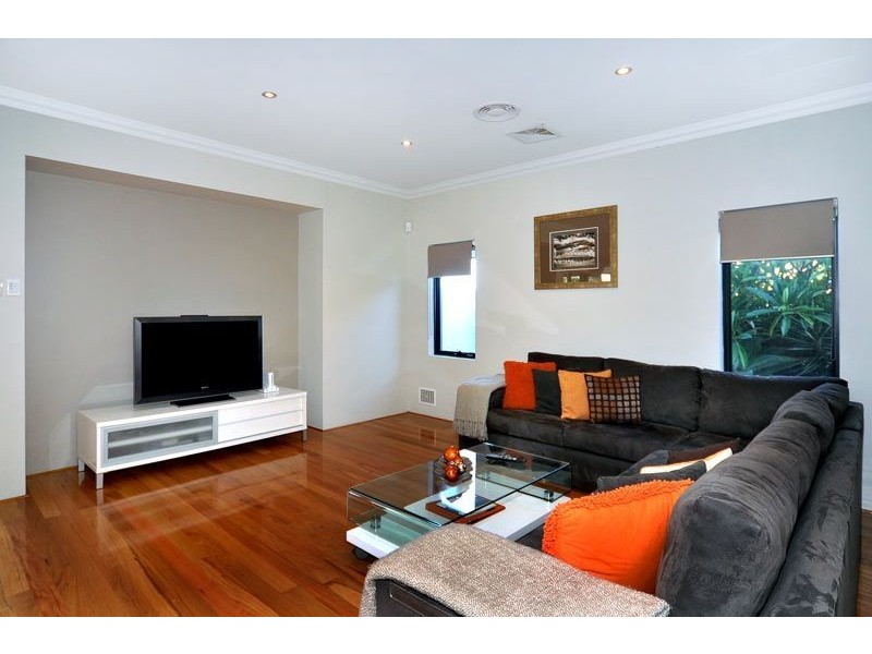 1/2 Haydock Street, Bunbury WA 6230