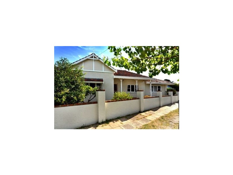 16 Charles Street, Bunbury WA 6230