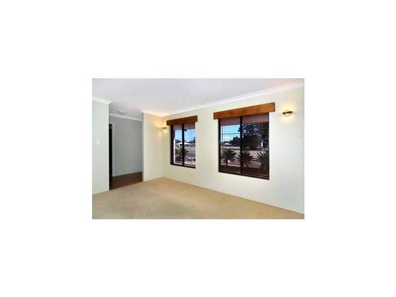 10 Gibson Terrace, Burekup WA 6227