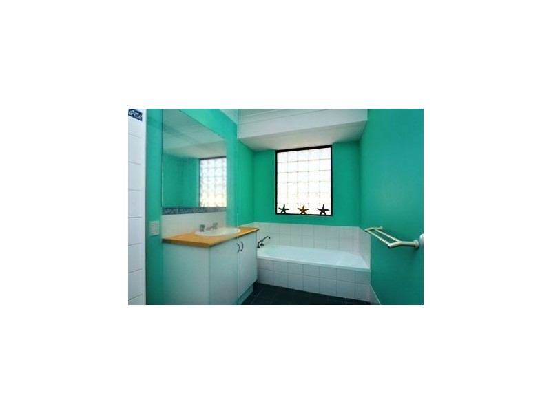 10 Gibson Terrace, Burekup WA 6227