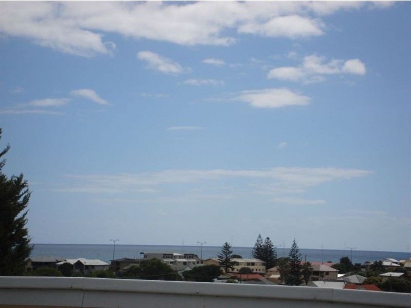 39 Hoylake Avenue, Bunbury WA 6230