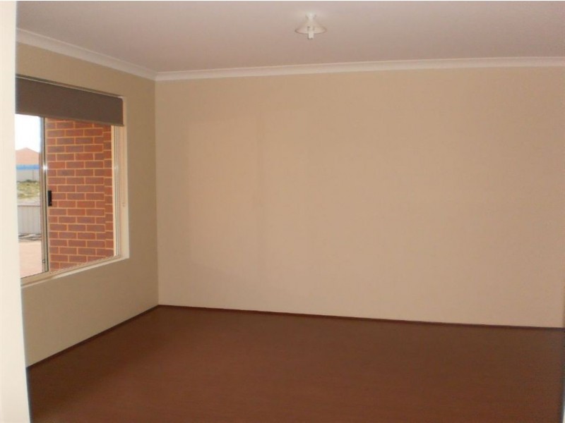 13 Pluto Dr, Australind WA 6233