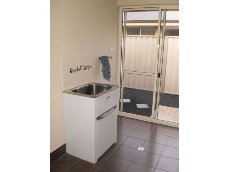 13 Pluto Dr, Australind WA 6233