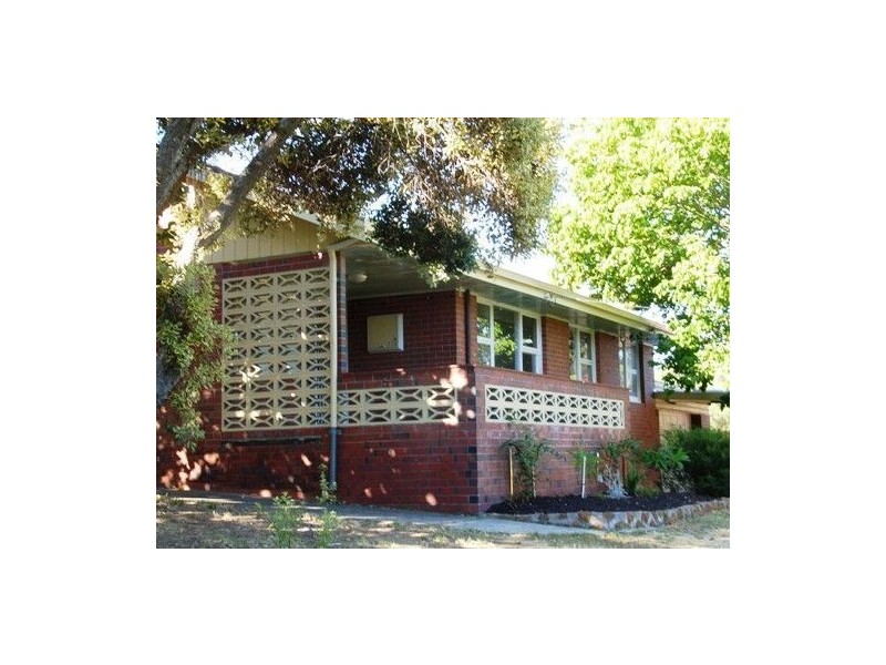 6 Island Queen St, Withers WA 6230