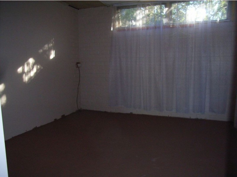 6 Island Queen St, Withers WA 6230