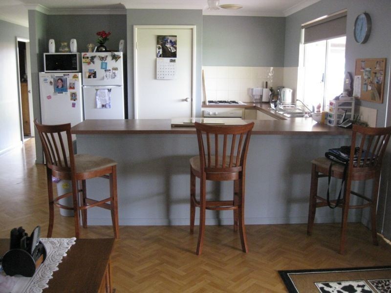 6 Thompson Place, Australind WA 6233