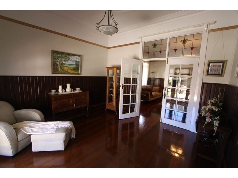 11 Sampson Road, Bunbury WA 6230