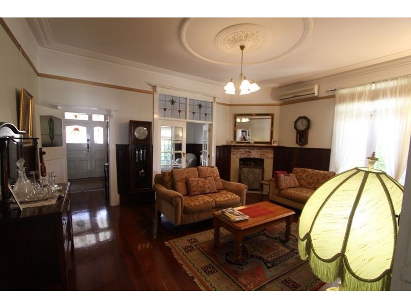 11 Sampson Road, Bunbury WA 6230