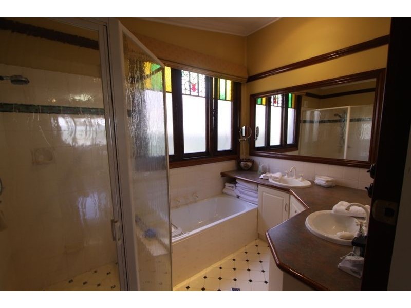 11 Sampson Road, Bunbury WA 6230