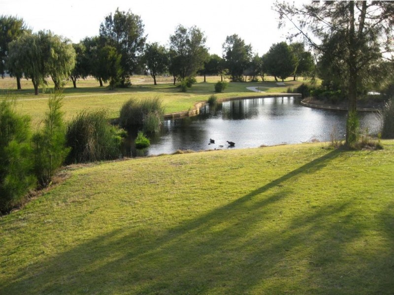 33 Avalon Road, Australind WA 6233