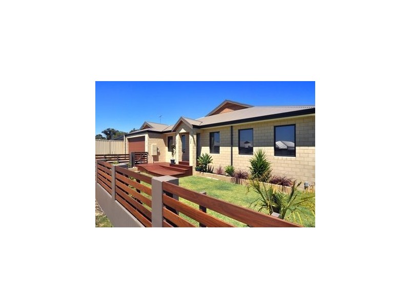 16 Jubilee Road, Glen Iris WA 6230