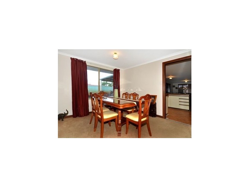 2 Dudley Drive, Bunbury WA 6230