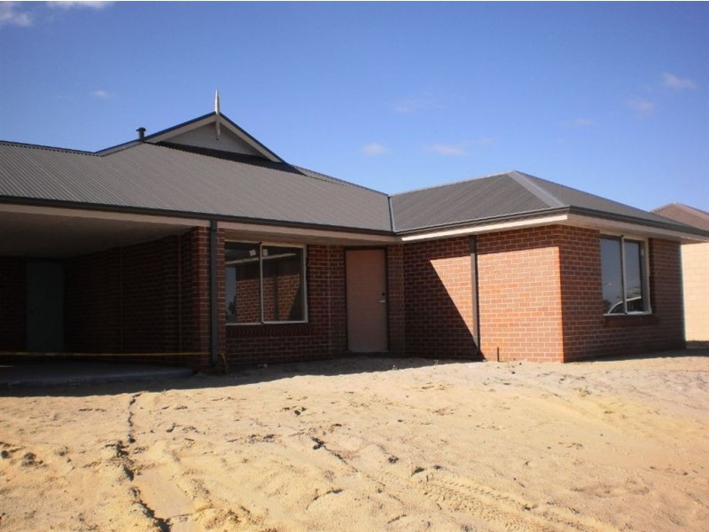13 Pluto Dr, Australind WA 6233