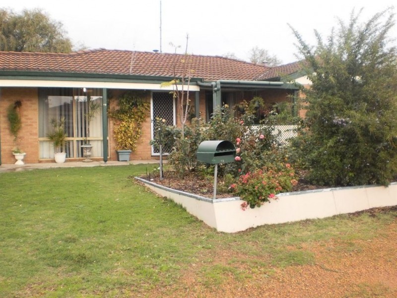 13 Rendell Elbow, Withers WA 6230