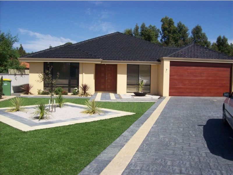 15 Butcherbird Court, Eaton WA 6232