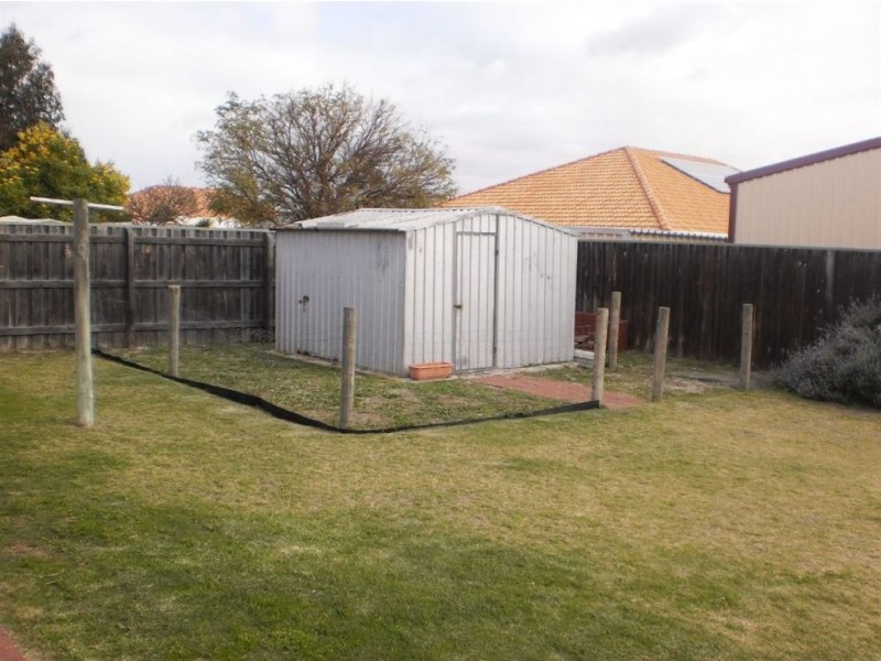 31 Glenfield Drive, Australind WA 6233