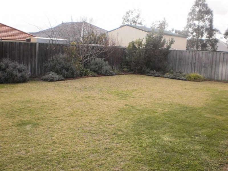 31 Glenfield Drive, Australind WA 6233
