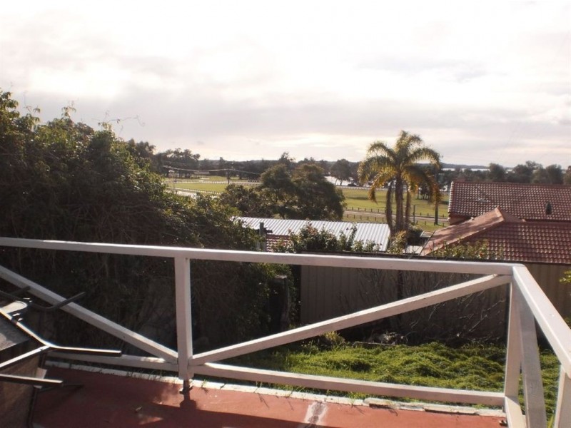30 Eagle Crescent, Eaton WA 6232