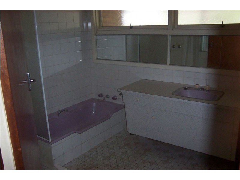 40 Eastwell Road, Australind WA 6233