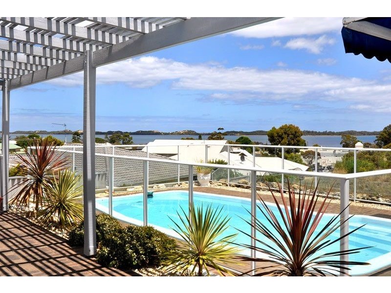 73 Pearce Road, Australind WA 6233