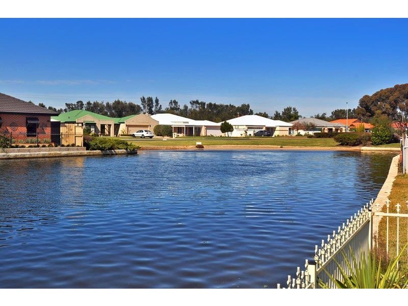 20 Willis Cove, Pelican Point WA 6230