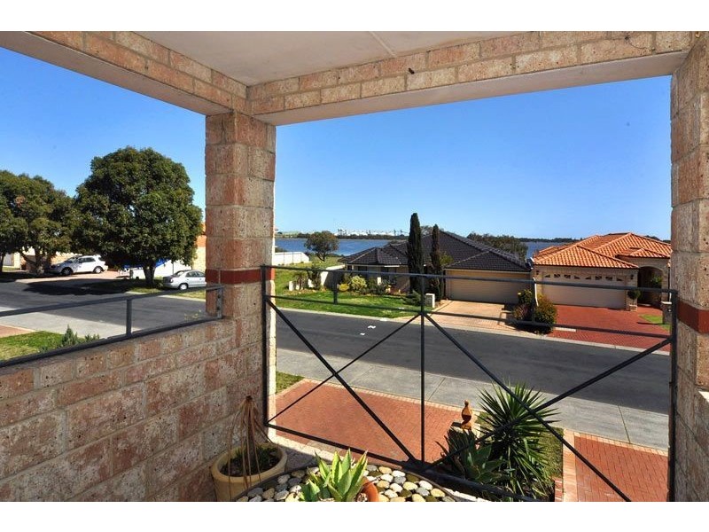 20 Willis Cove, Pelican Point WA 6230