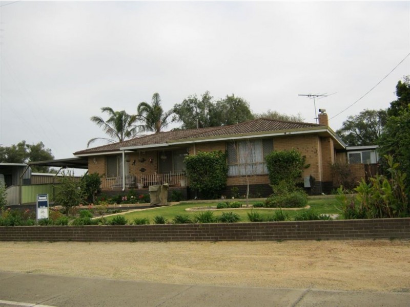 22 Hands Avenue, Eaton WA 6232