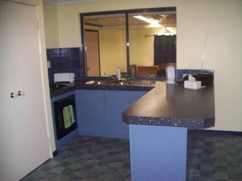 4 Pembroke Street, Bunbury WA 6230