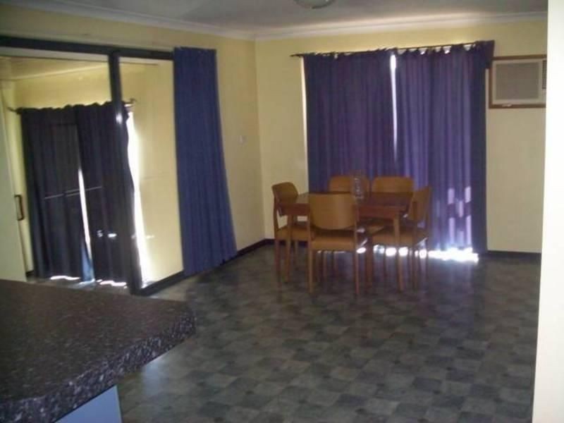 4 Pembroke Street, Bunbury WA 6230