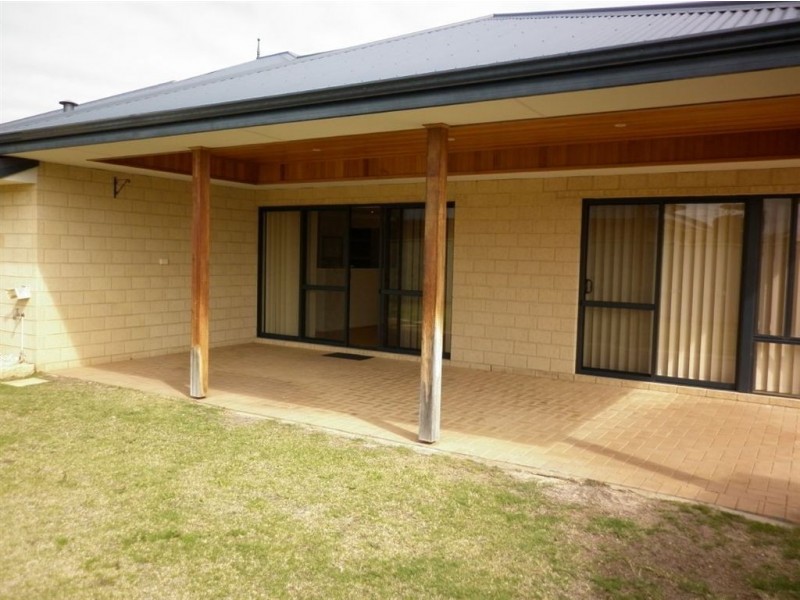 6 Tanzanite Road, Australind WA 6233