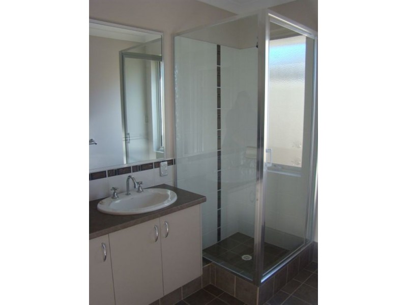 29 Murtin Rd, Dalyellup WA 6230