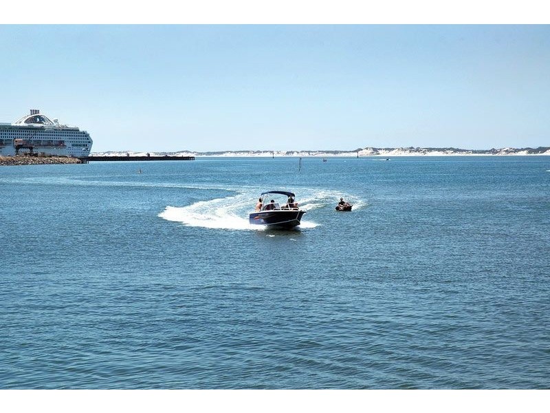 7/18-24 Bonnefoi Blvd, Bunbury WA 6230