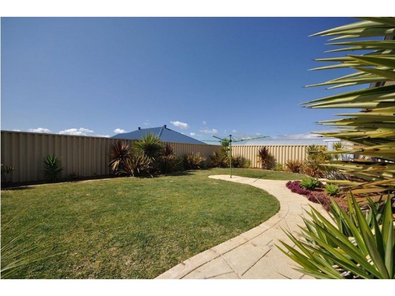 25 Cambria Rd Dalyellup, Bunbury WA 6230