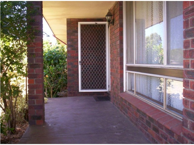 16 Hamilton Road, Eaton WA 6232