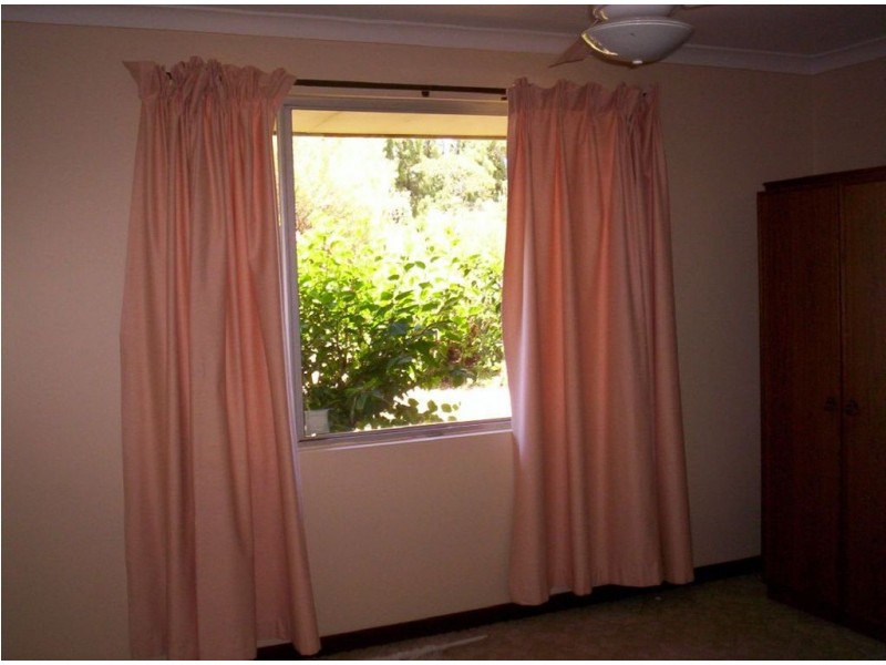 16 Hamilton Road, Eaton WA 6232