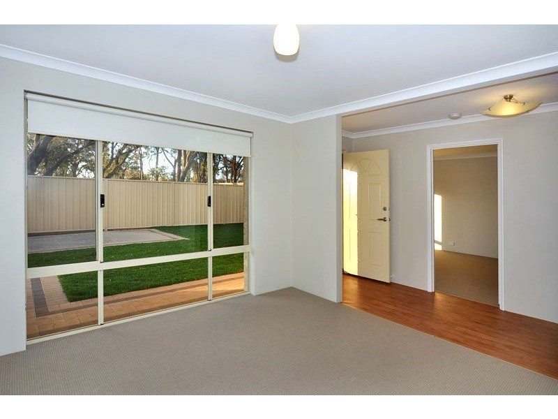 2/177 Braidwood Drive, Australind WA 6233