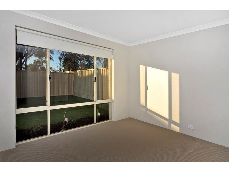 2/177 Braidwood Drive, Australind WA 6233