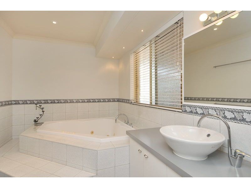 28 Hayward Street, South Bunbury WA 6230