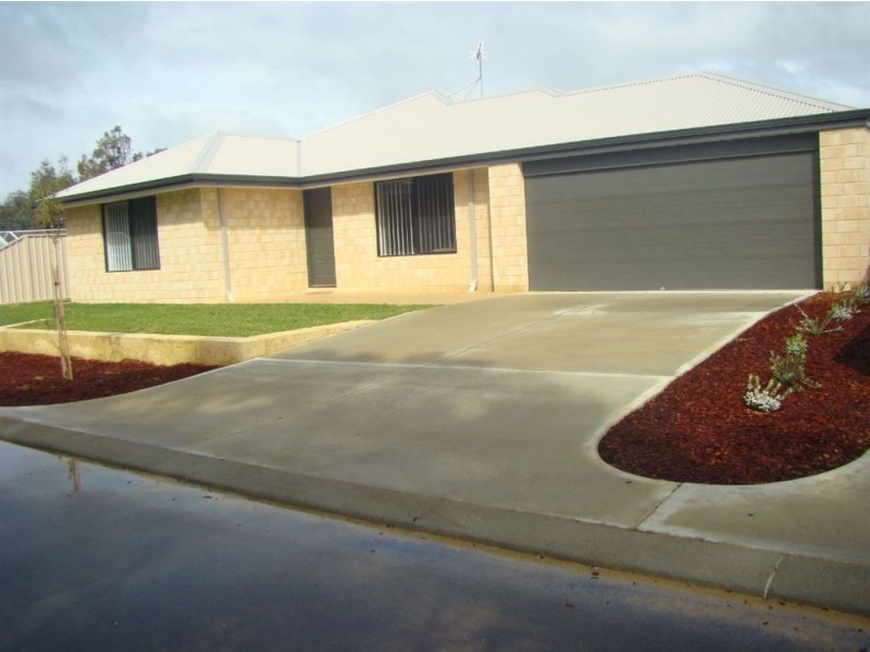 1/60 Capel Drive, Capel WA 6271