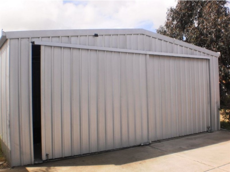 20 Scarlet Drive, Glen Iris WA 6230