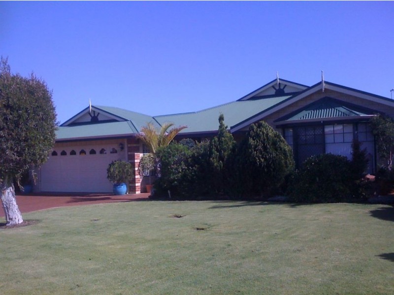 10 Litham Place, Pelican Point WA 6230