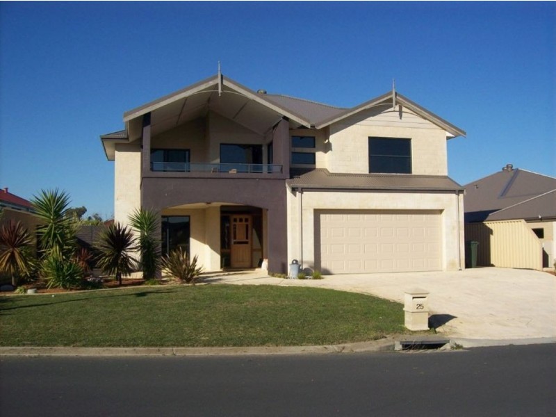 25 Cambria Road, Dalyellup WA 6230