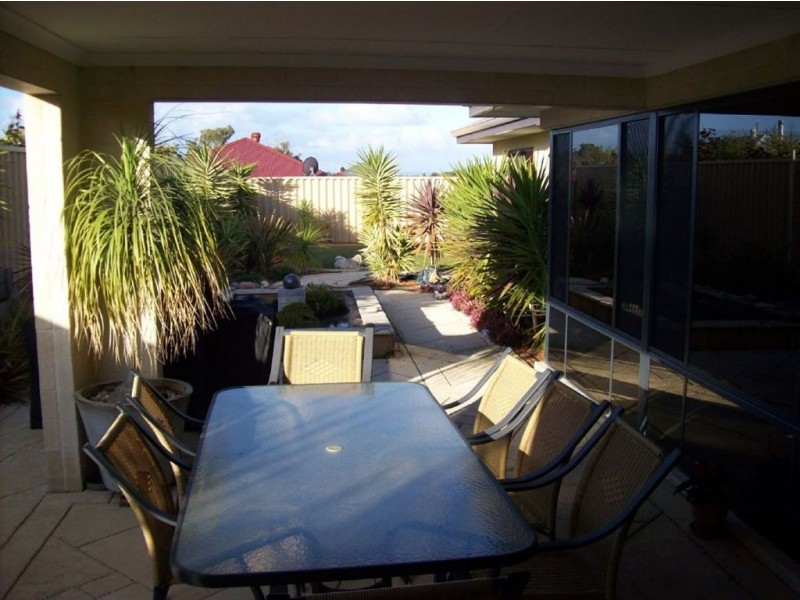 25 Cambria Road, Dalyellup WA 6230
