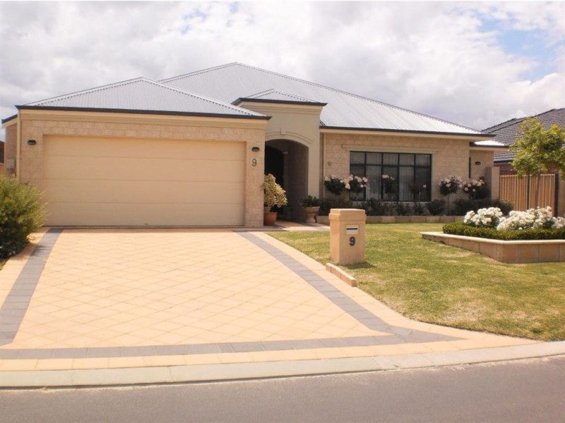 9 Tobar Road, Dalyellup WA 6230
