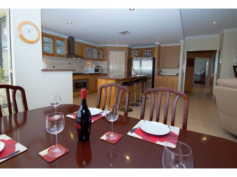 9 Tobar Road, Dalyellup WA 6230