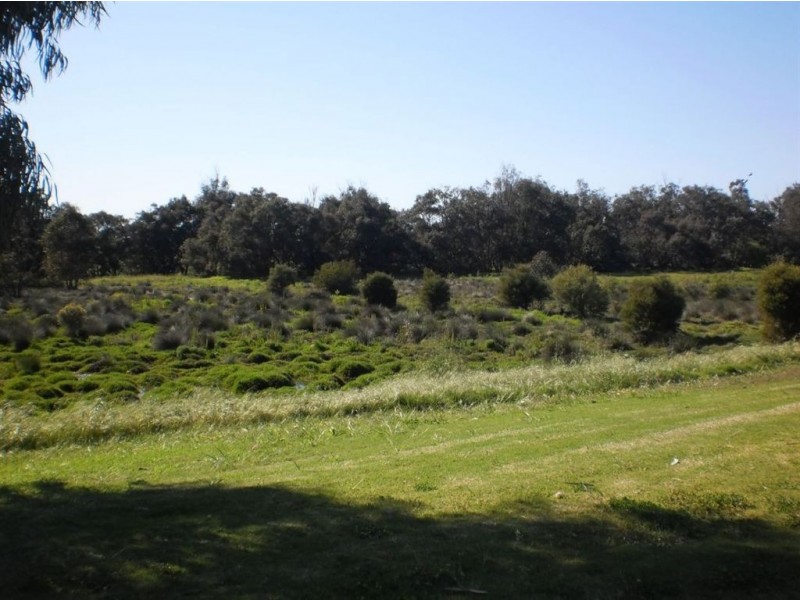 36 Carna Bay, Australind WA 6233