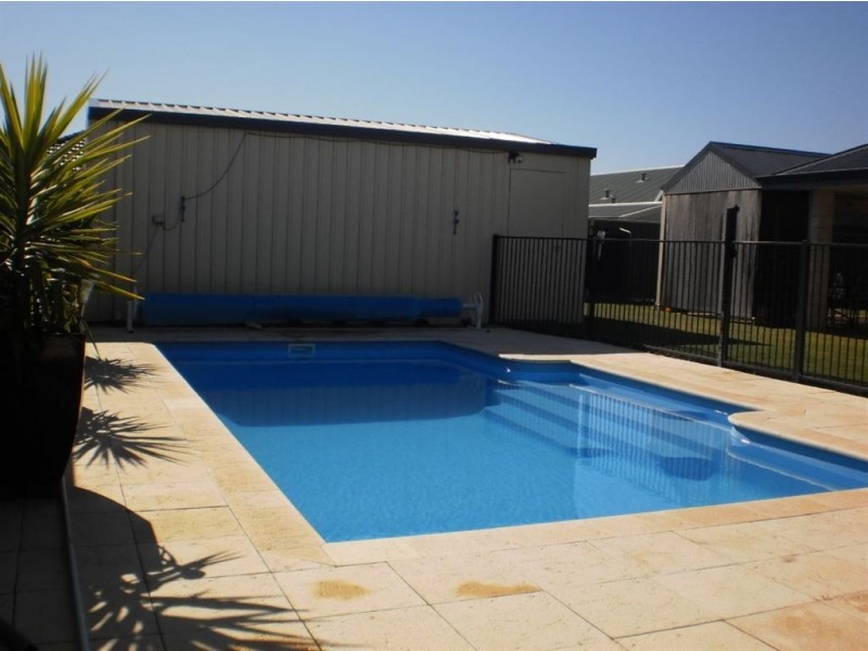 36 Carna Bay, Australind WA 6233