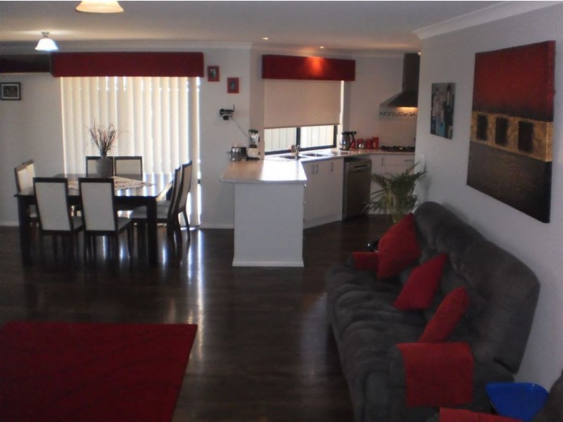 36 Carna Bay, Australind WA 6233