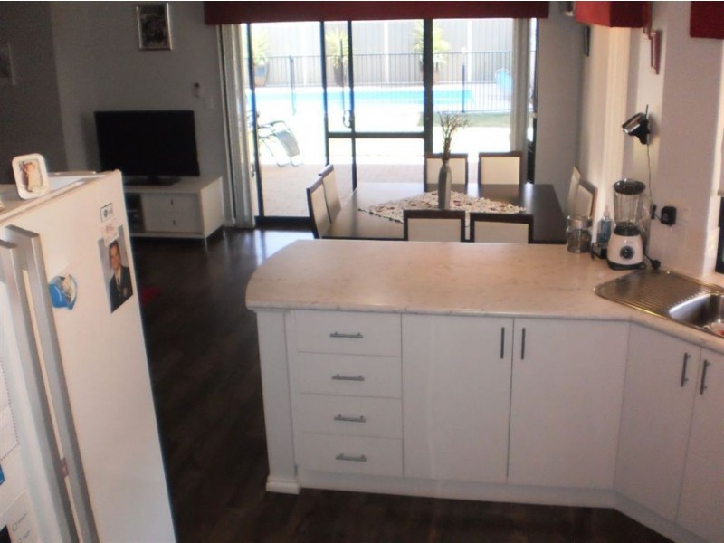 36 Carna Bay, Australind WA 6233