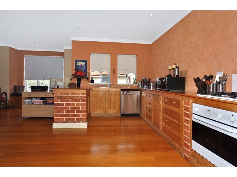 19 Dixon Street, Carey Park WA 6230